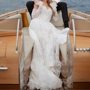 Elegant White Lace Wedding Dress